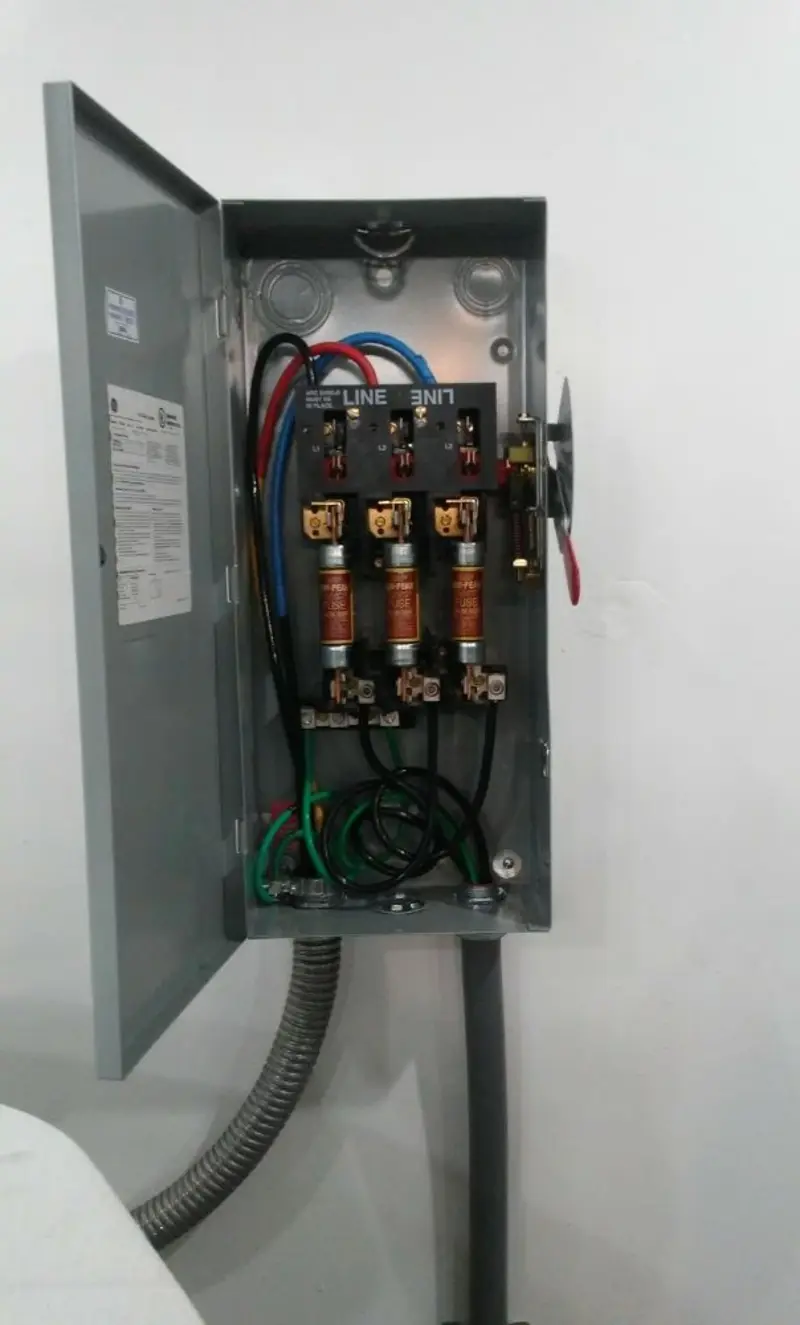 Three-phase disconnect switch installed for Electrical Wiring & Rewiring in Taylorsville